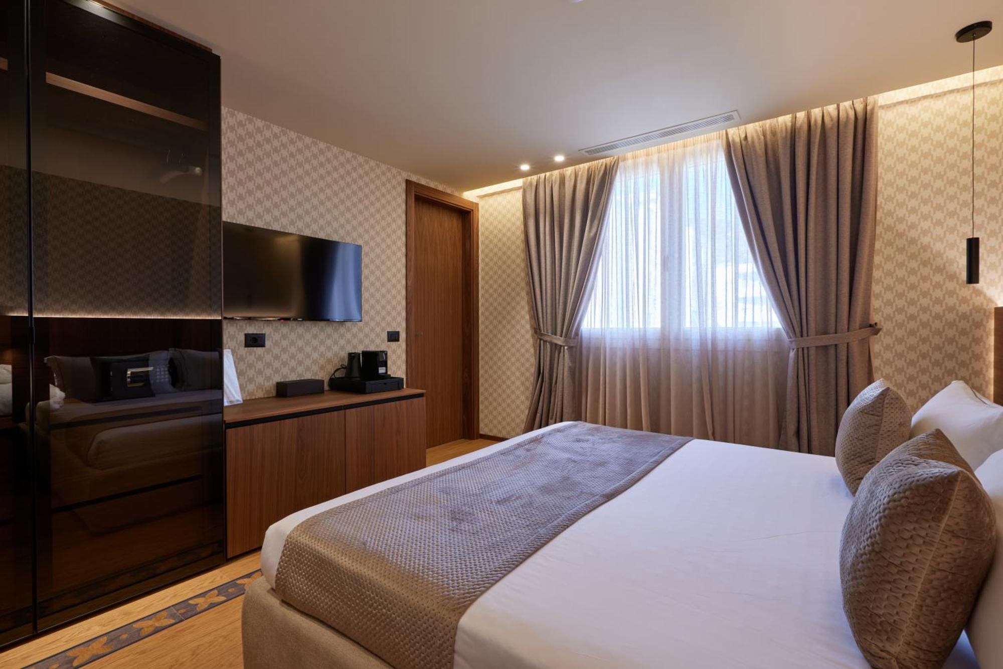 Valis Luxury Hotel Vlorë 部屋 写真