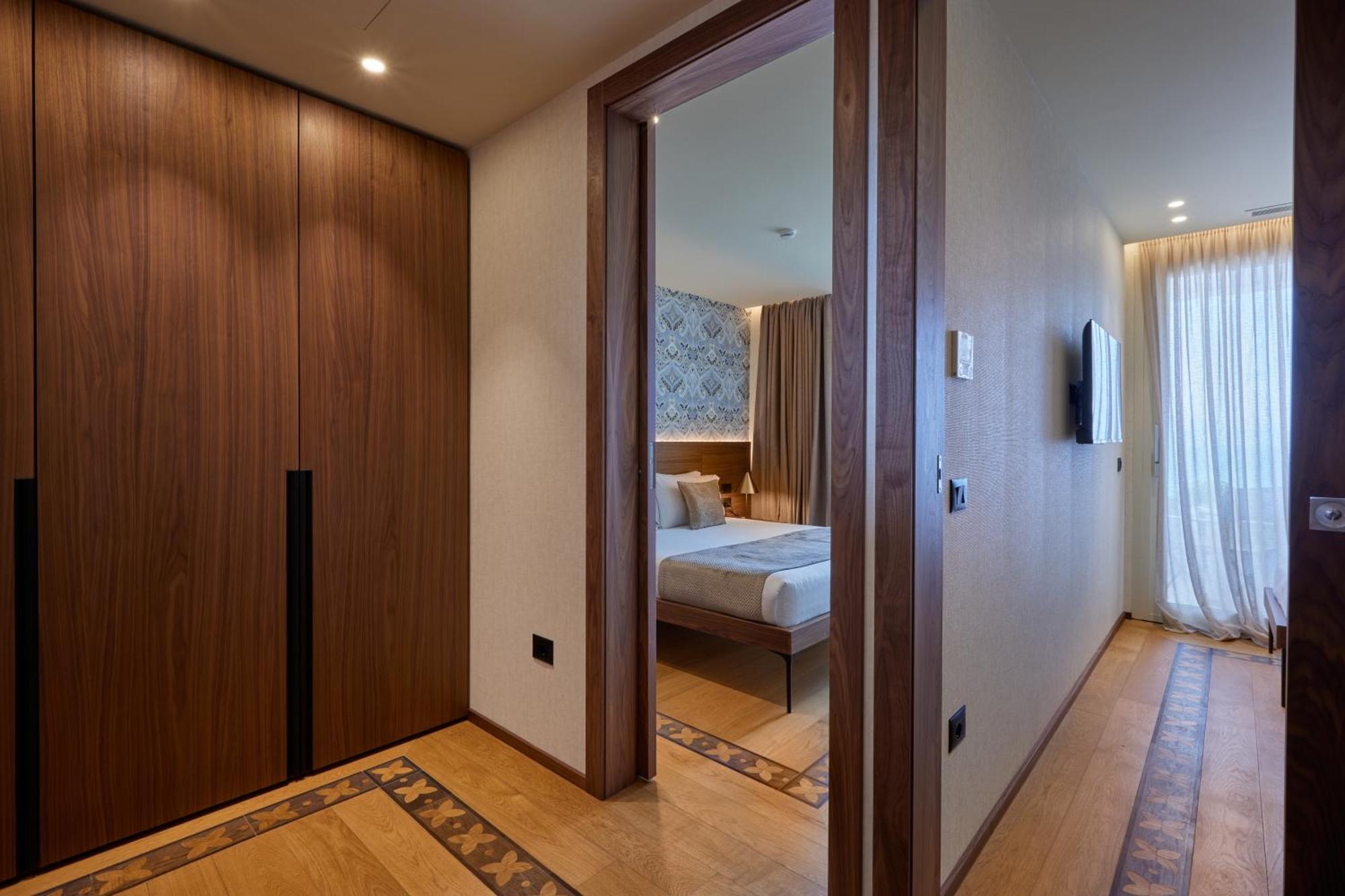 Valis Luxury Hotel Vlorë エクステリア 写真